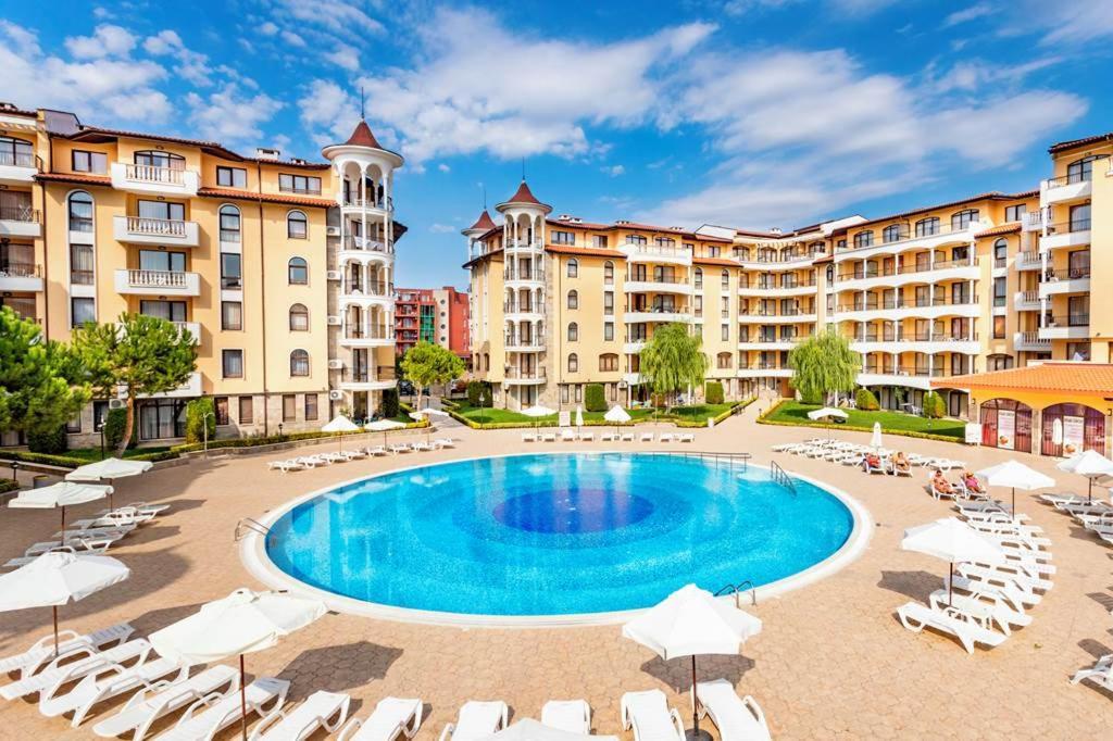 Holiday Apartcomplex Royal Sun Slântsjev Brjag Eksteriør bilde