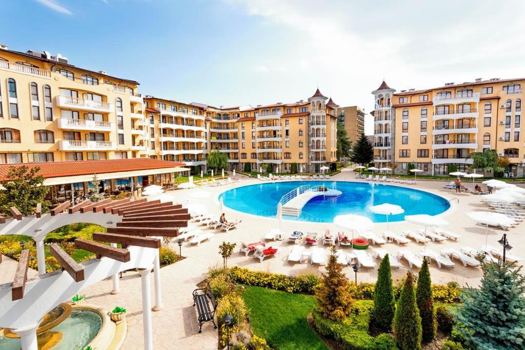 Holiday Apartcomplex Royal Sun Slântsjev Brjag Eksteriør bilde