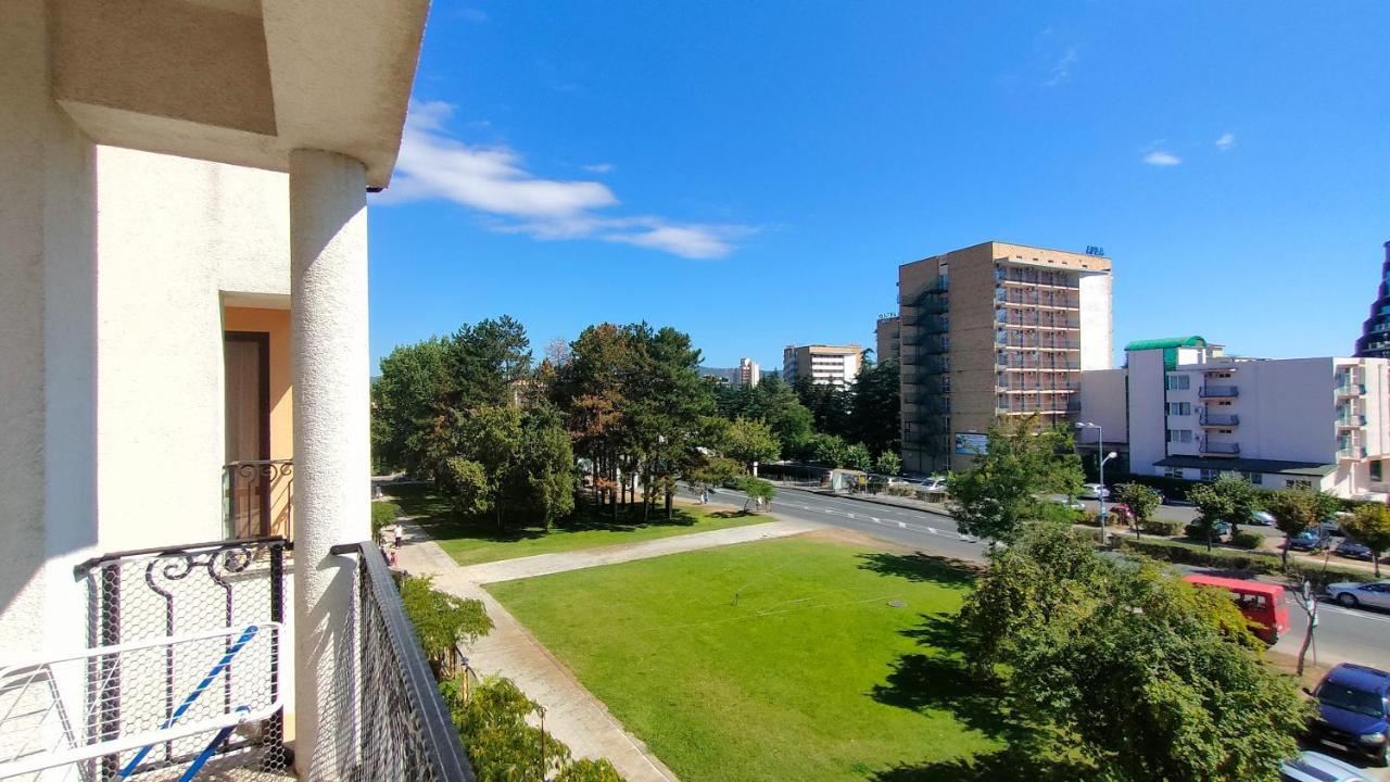 Holiday Apartcomplex Royal Sun Slântsjev Brjag Eksteriør bilde